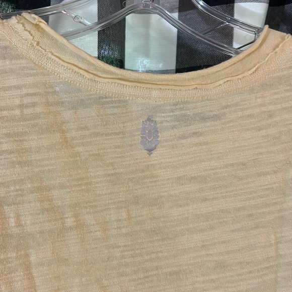 Free People Movement Yellow Cap Sleeve Shirt. Size small. - Picture 5 of 5